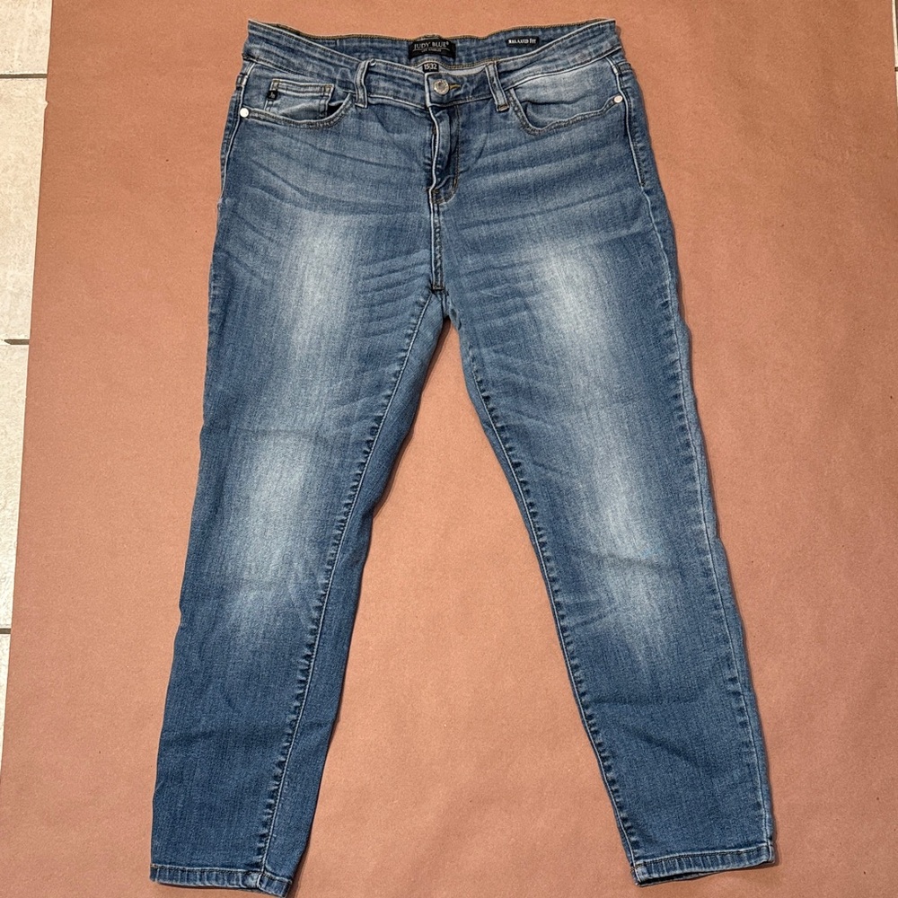 Judy Blue Faded Blue Skinny Jeans